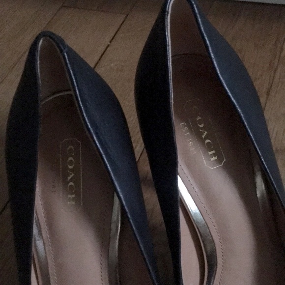 Coach black leather pumps with snakeskin - Picture 2 of 4